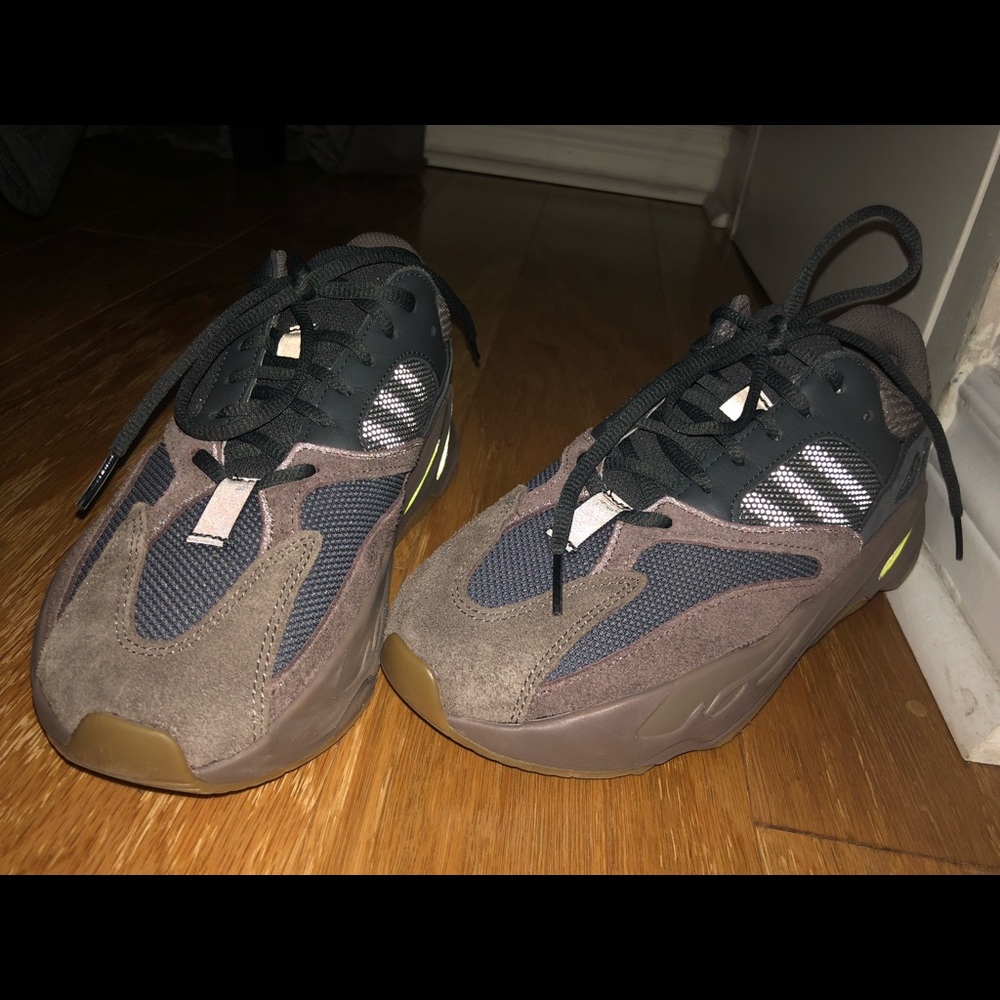 Mauve Adidas Yeezy